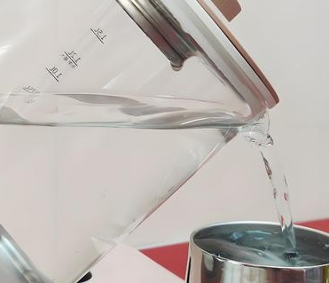 喝出健康血泪史！2025 年净水器选购「保姆级攻略」