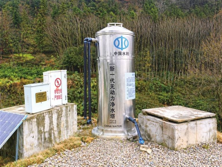 净水设备网——暴雨天不再喝“黄泥汤” 水质合格率跃升至95%以上 长阳造出“不靠电”的净水器